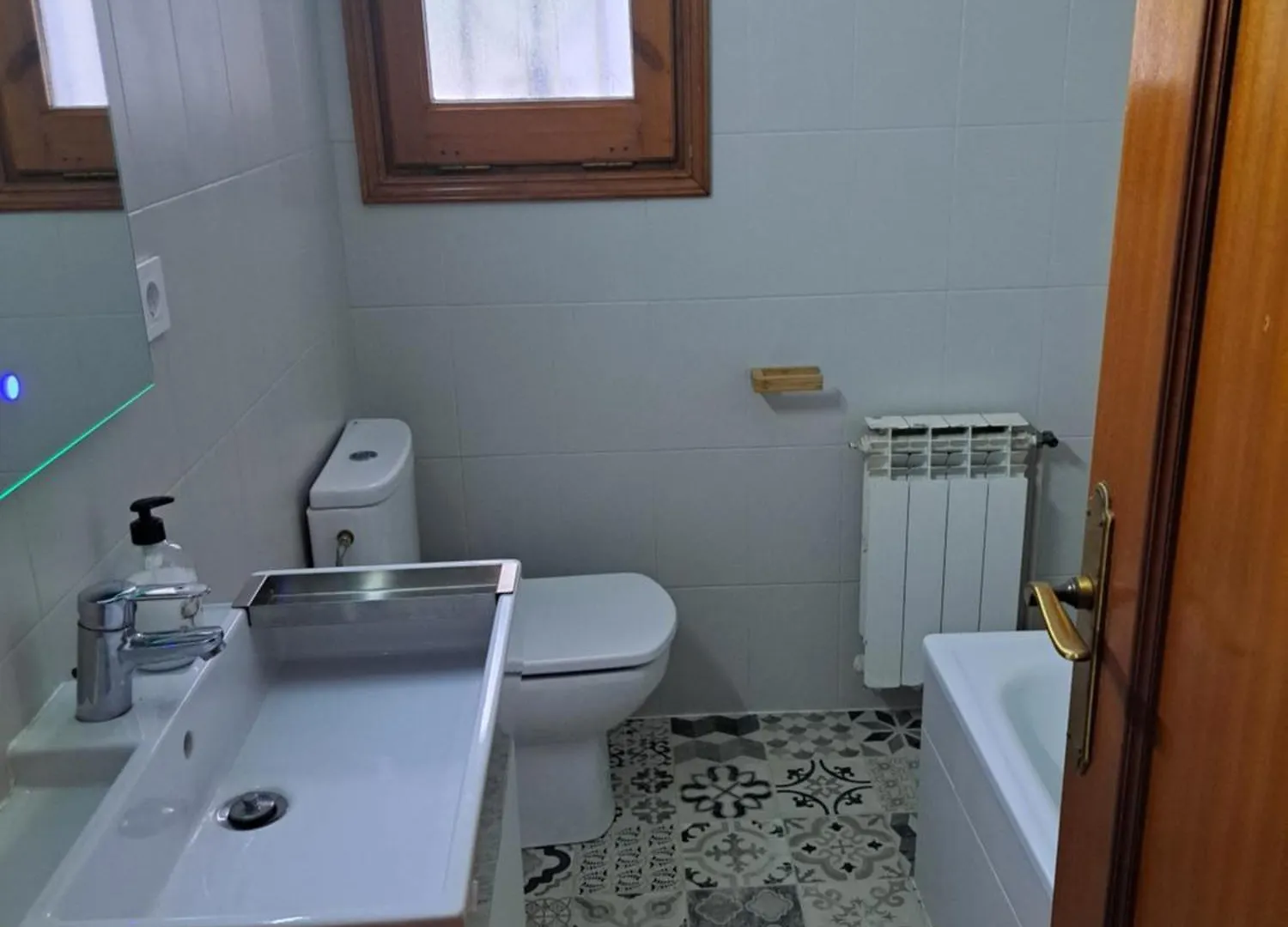 Casa En Viladamat Con Piscina En La Costa Brava